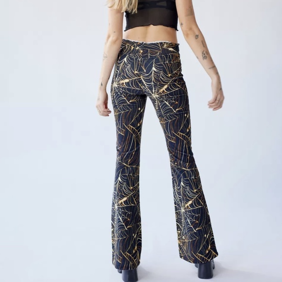 Urban Outfitters Spider Web Print Ruched V-Front Pant  26 - Picture 4 of 14